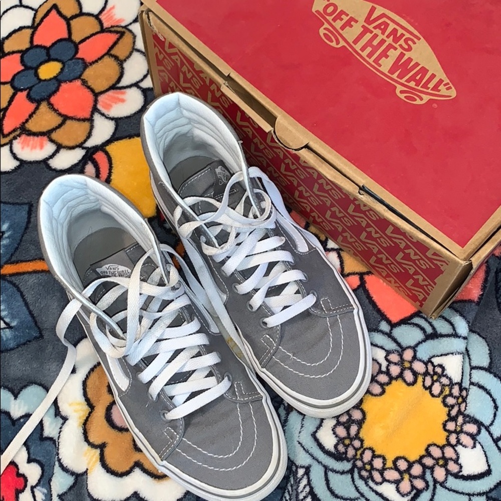 ☾ Grey Hightop Vans ☾